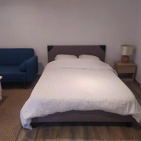 35 Metres Carres Maron